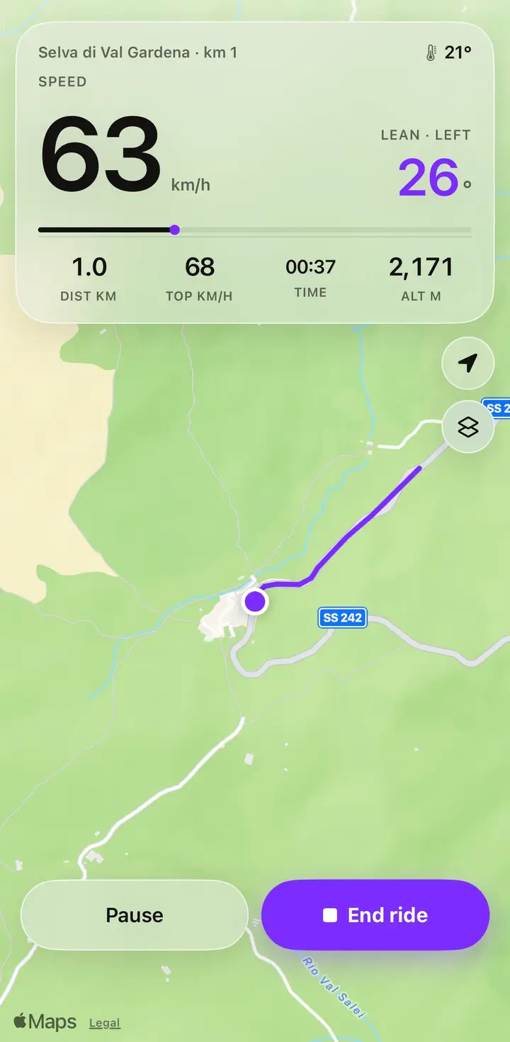 Qroda recording a ride toward Passo Sella: 63 km/h, 26 degrees of lean, the route drawn on the map above Selva di Val Gardena